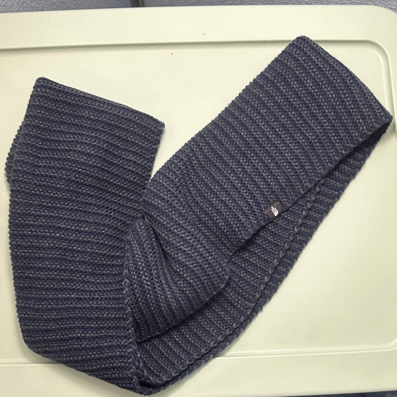 The North Face Blue and Gray Knit Scarf - Picture 1 of 2